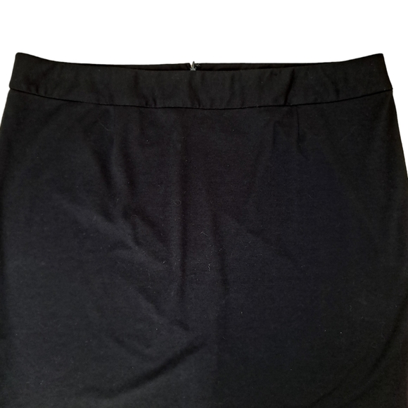 Lane Bryant Solid Black Ponte Knit Above Knee Straight Skirt Plus Size 28 - Picture 3 of 5